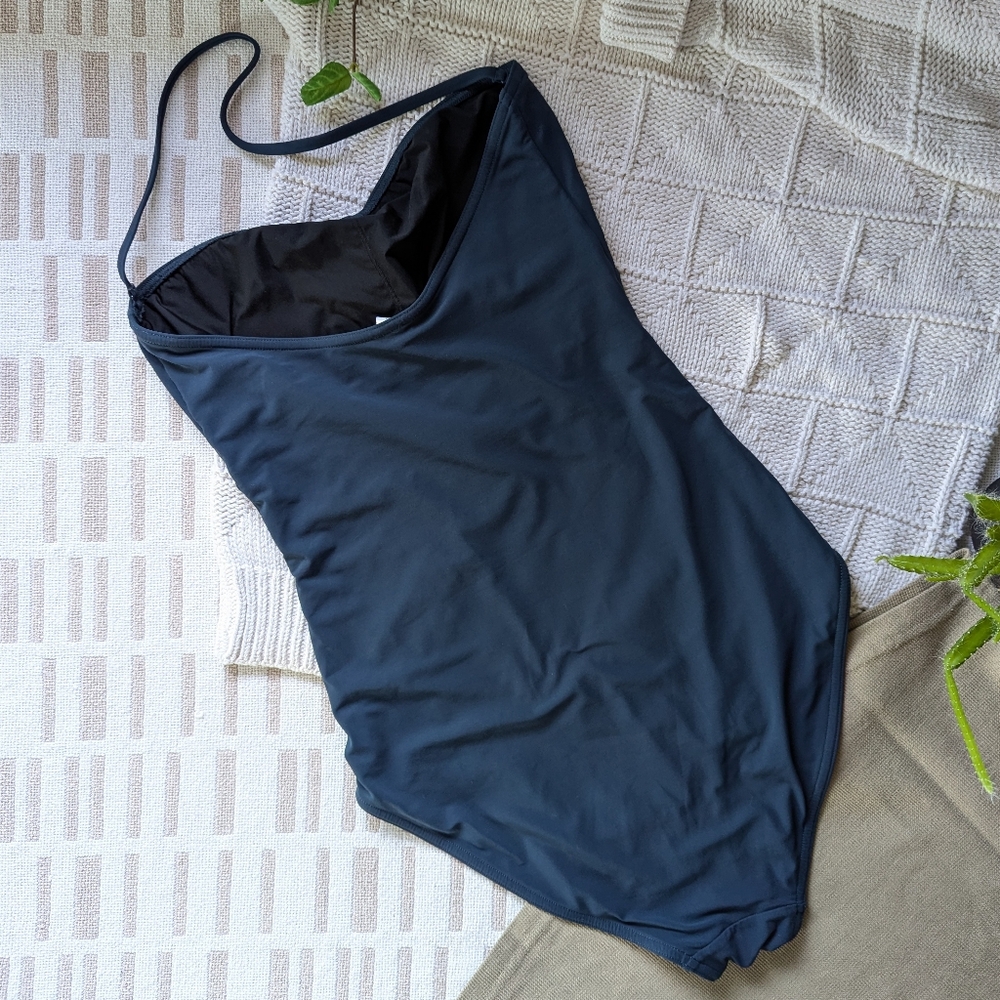 Gapbody | Ruched One Piece Swim Suit - Picture 5 of 13